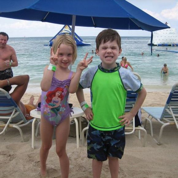 Meet your Posher, Beth - Picture 1 of 1